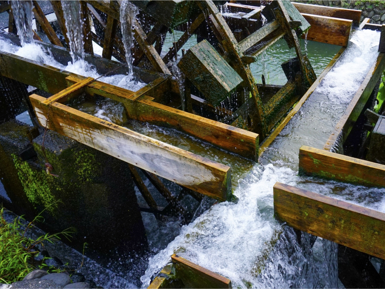 【朝倉のシンボル】三連水車と水の音風景